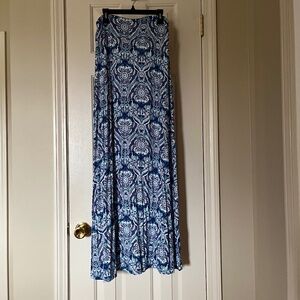 Artisan NY Size Small Blue and White Maxi Skirt
